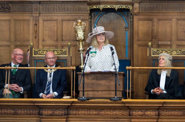 Lady Elish Angiolini 